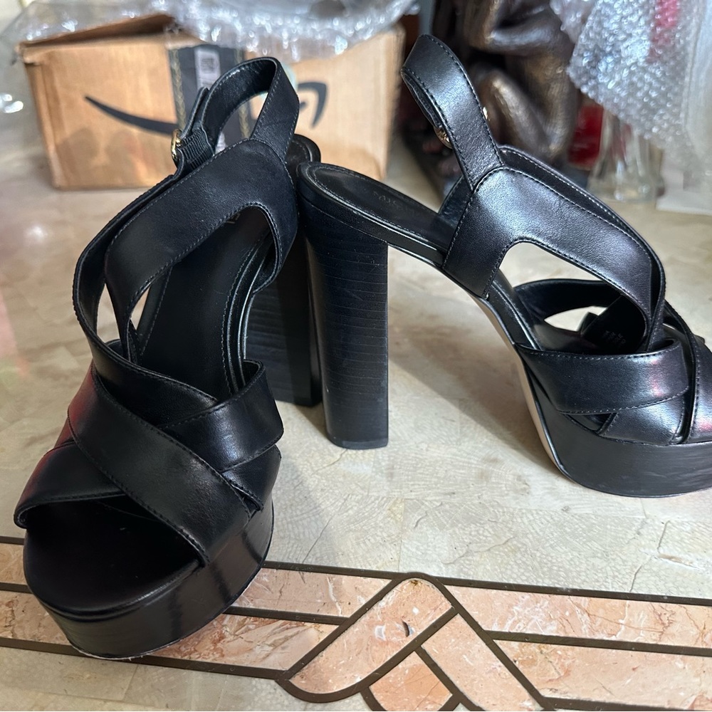 Michael Kors heels size 6M.